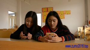 突出重围剧情挠范露娜脚心