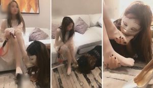 【晴公主女女】超狠羞辱臭丝袜脚插嘴-97LZTD-1678