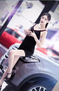 【K&M】车展大模萍萍展示超级诱人的裸足！-97LZTD-1906