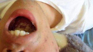【小莜】喂食脚皮脚趾甲洗脚水-人体垃圾桶系列-97LZTD-2872