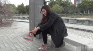 真没想到如此平凡的妹子把鞋子脱了会有如此精彩的画面-97LZTD-1208