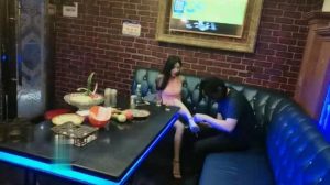【芷晴S】偷拍网约美女ktv不可描述-97LZTD-1385