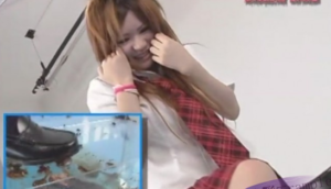 cr03 日本学生服MM踩杀成群的害虫-97LZTD-328589